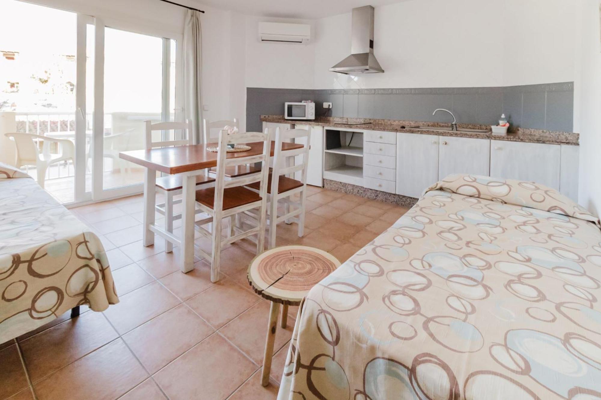 Apartamentos Timon - Emar Hotels Es Pujols Dış mekan fotoğraf