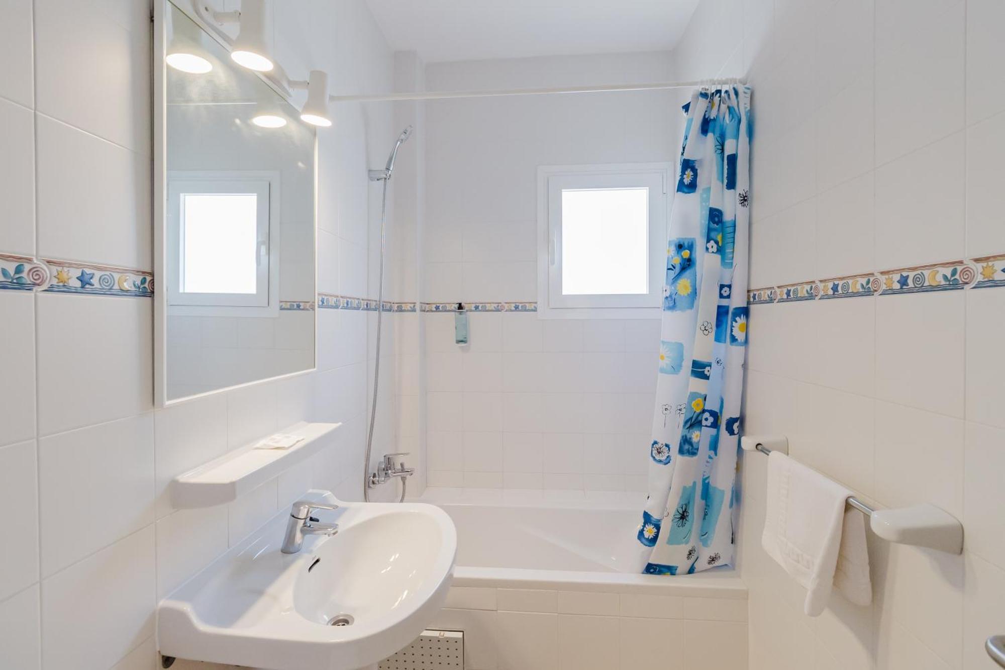 Apartamentos Timon - Emar Hotels Es Pujols Dış mekan fotoğraf
